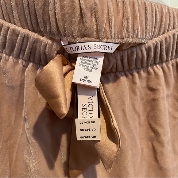 Victoria Secret Velour Frilly Blush Pink PJ shorts - Picture 3 of 4
